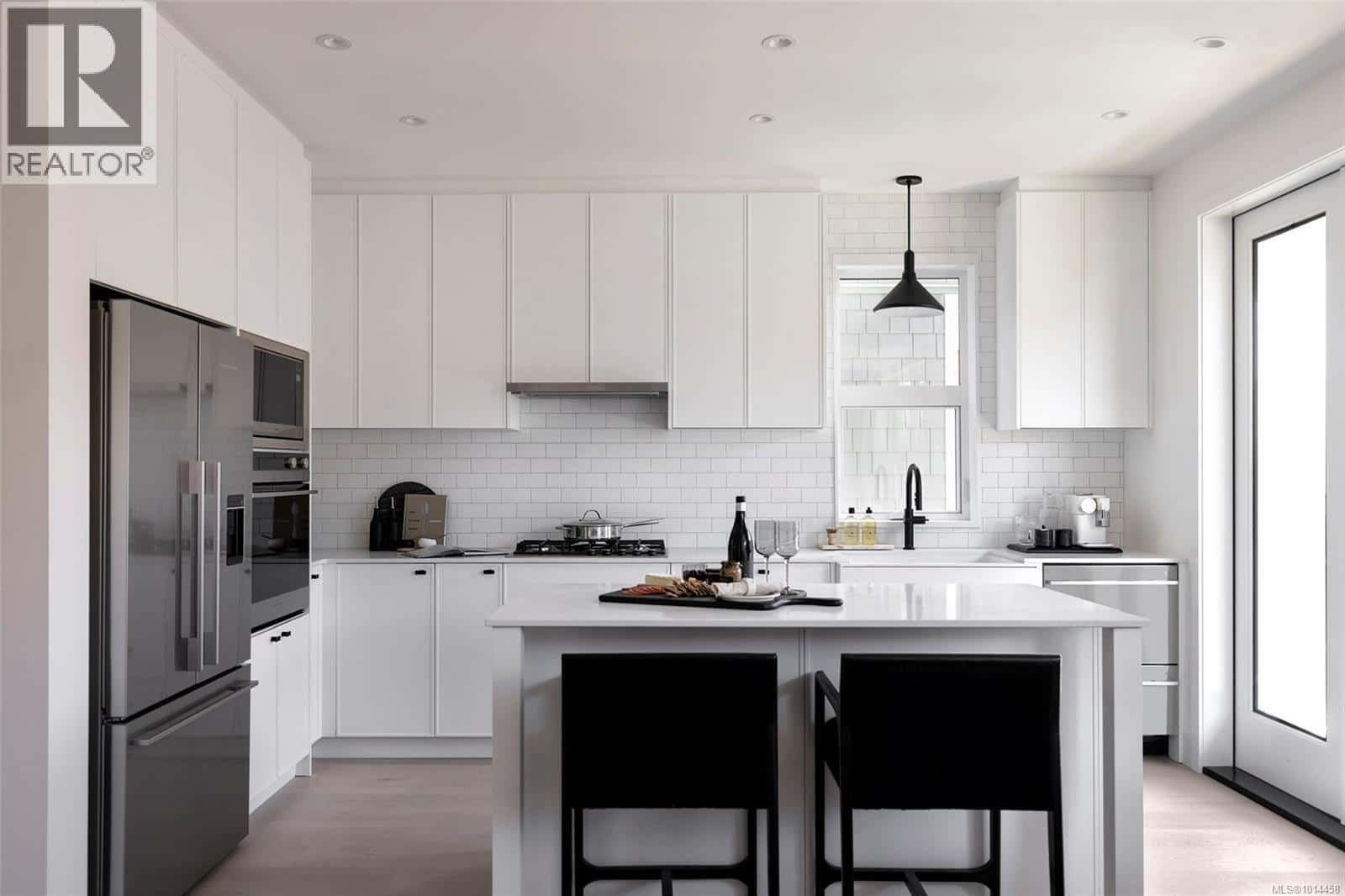 2162 Church Rd — Sooke, British Columbia - Photo 3 of 15