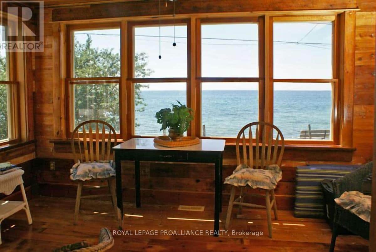 20 WEST STREET - Photo 3 of 19, Prince Edward County (Wellington), Ontario