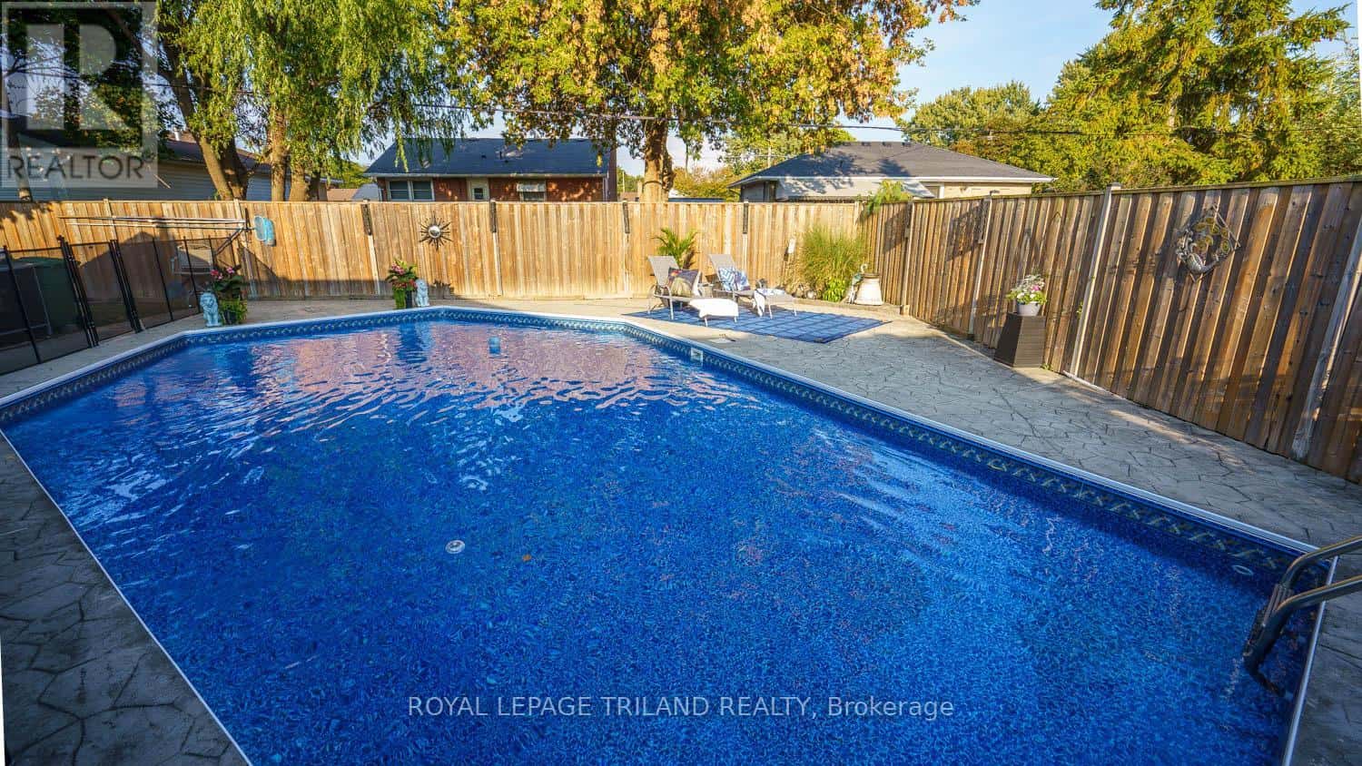 226 RAINBOW AVENUE — London East (East N), Ontario - Photo 3 of 37