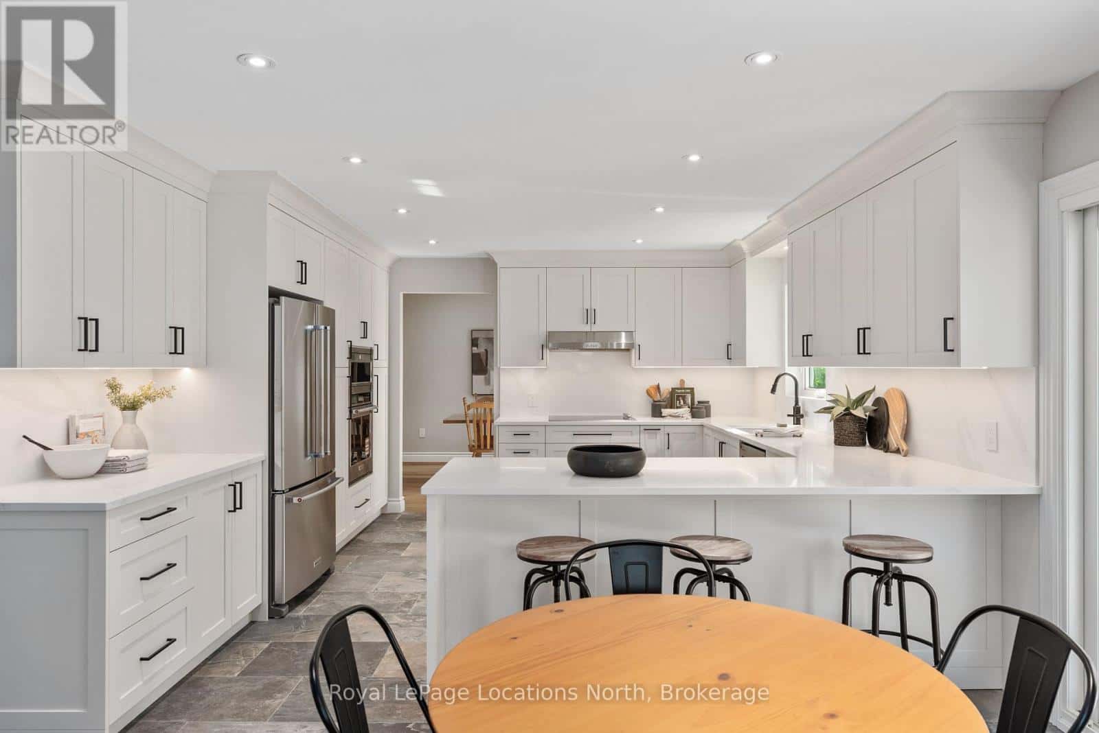 1862 SUNNIDALE 6/7 SIDE ROAD — Clearview, Ontario - Photo 3 of 50