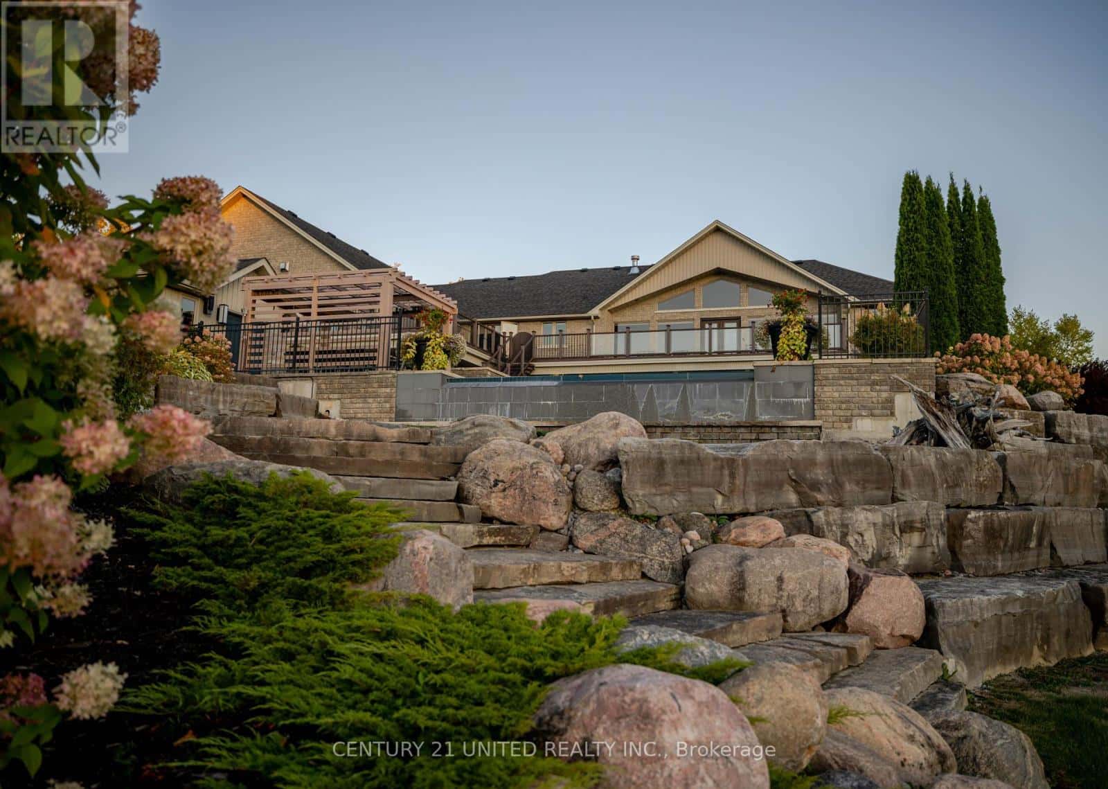 7 MAPLEHILL DRIVE — Cavan Monaghan (Cavan-Monaghan), Ontario - Photo 2 of 48