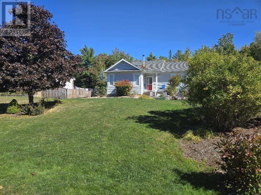 40 Silverwood Dr. — Valley, Nova Scotia - Photo 5 of 22