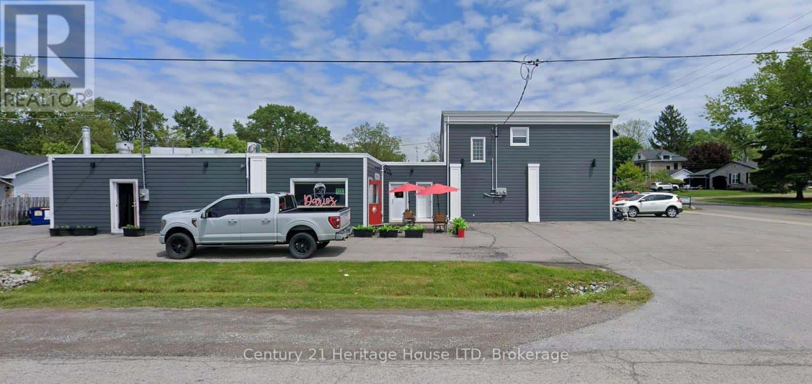 Fort Erie (Ridgeway), Ontario — Fort Erie (Ridgeway), Ontario - Photo 2 of 13