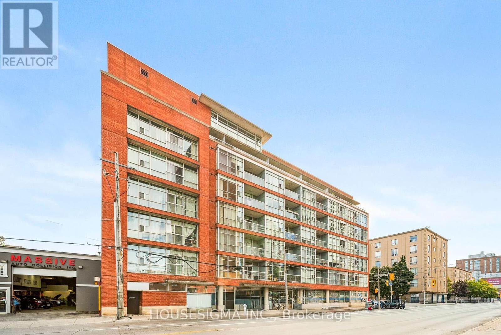 210 - 1375 DUPONT STREET — Toronto (Dovercourt-Wallace Emerson-Junction), Ontario - Main photo