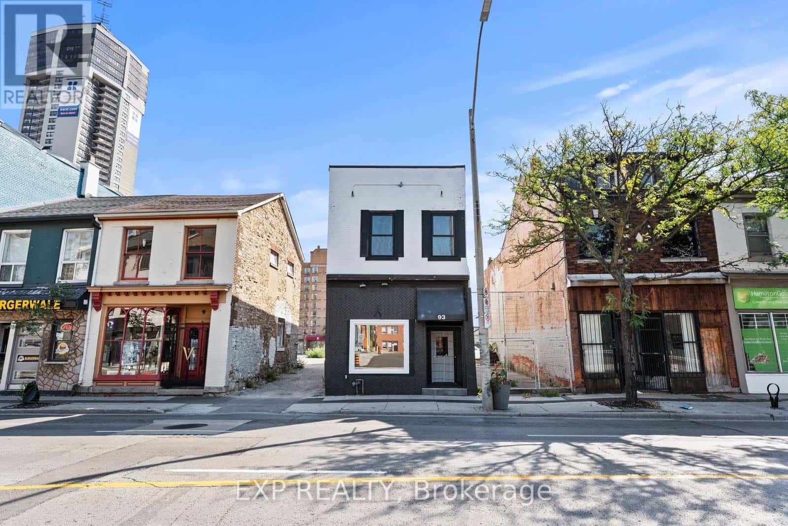 Hamilton (Corktown), Ontario — Hamilton (Corktown), Ontario - Photo 3 of 36