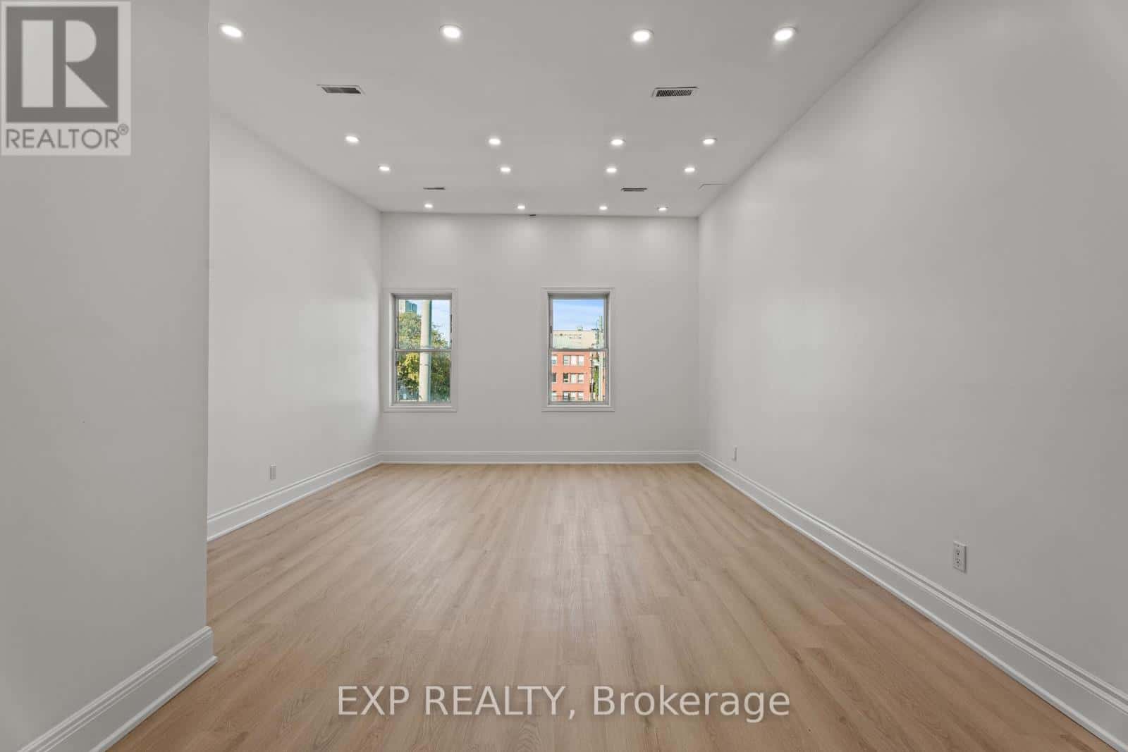 Home in Hamilton (Corktown)