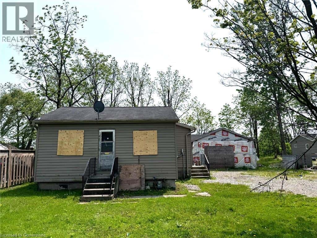 508 MAIN Street E — Dunnville, Ontario - Photo 2 of 19