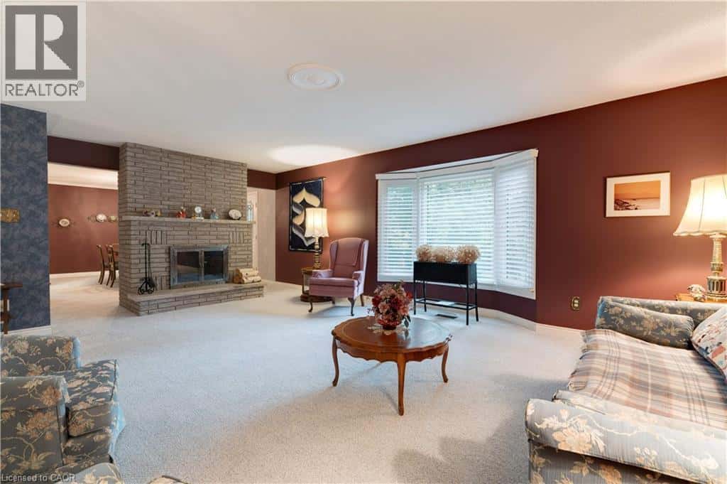 43 ACREDALE Drive — Carlisle, Ontario - Photo 5 of 38