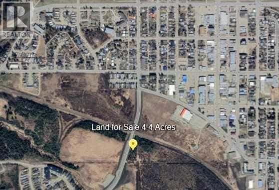 On 54 Street — Rocky Mountain House, Alberta - Photo 2 of 5