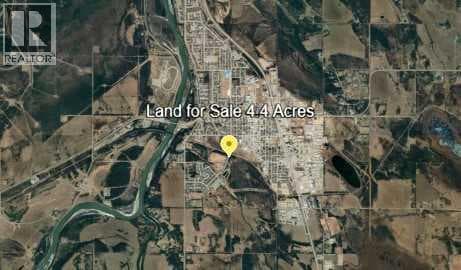 On 54 Street — Rocky Mountain House, Alberta - Main photo