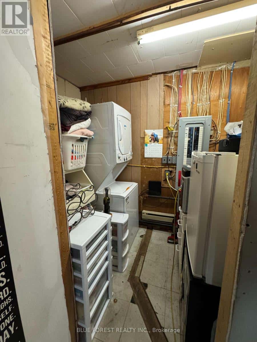 23 WELLINGTON STREET — Bayham (Port Burwell), Ontario - Photo 4 of 25