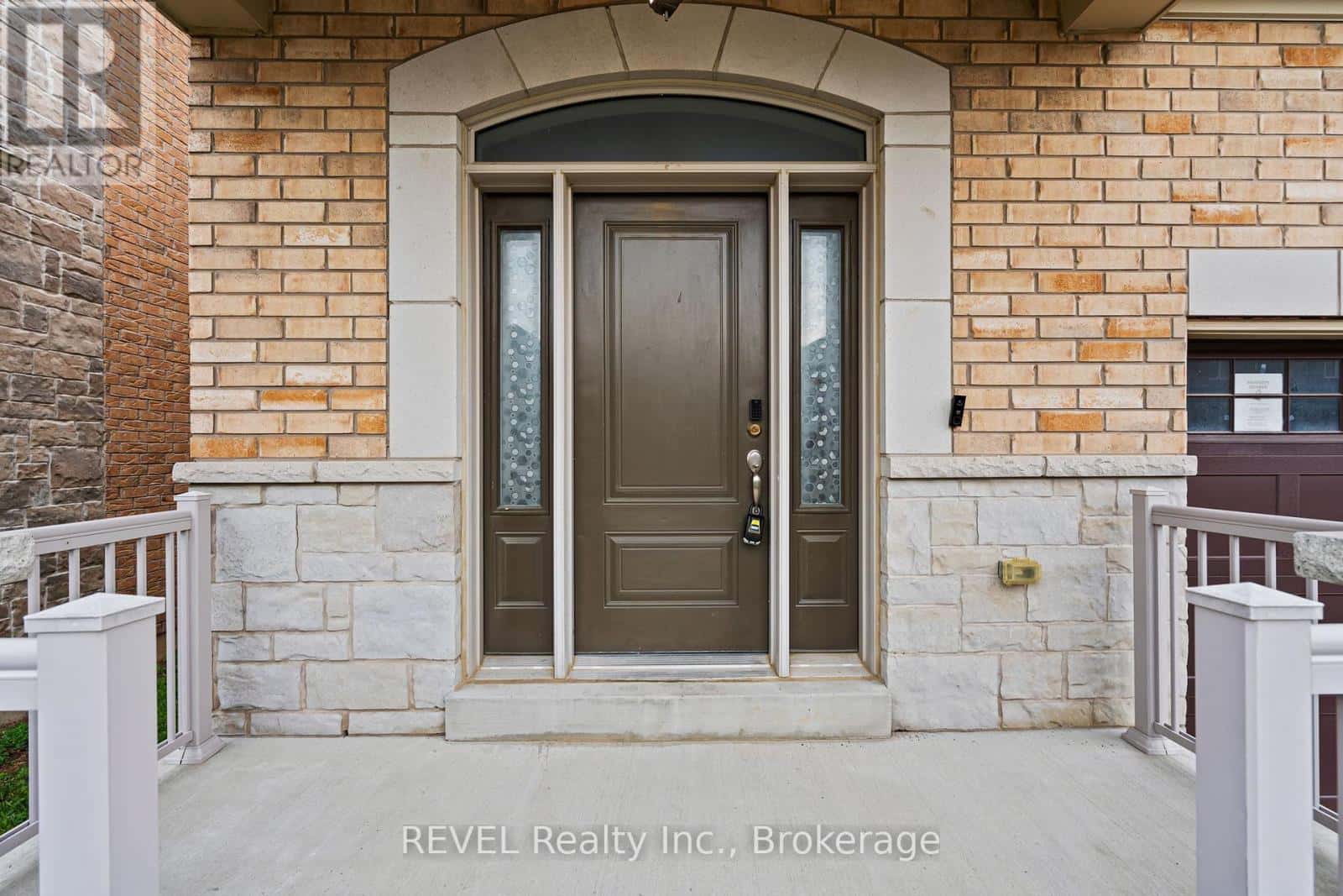 32 SPARKLE DRIVE — Thorold (Rolling Meadows), Ontario - Photo 3 of 30