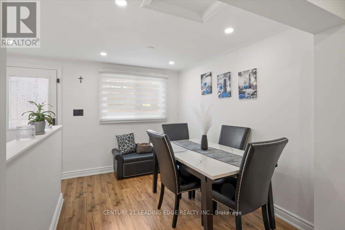 40 ST PATRICK STREET — Kawartha Lakes (Lindsay), Ontario - Photo 4 of 33