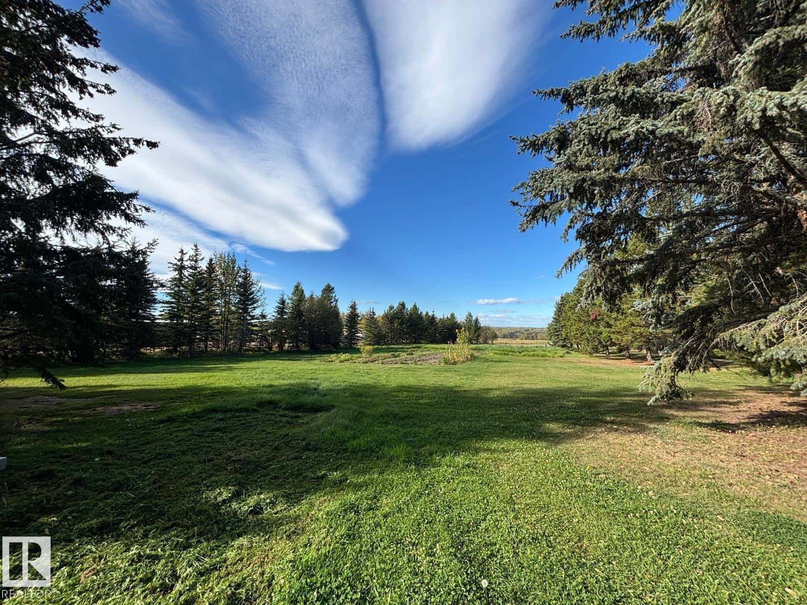 Rural Brazeau County, Alberta — Rural Brazeau County, Alberta - Photo 3 of 76