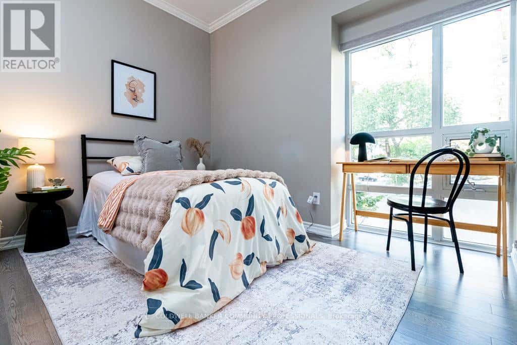 203 - 81 ROBINSON STREET — Hamilton (Durand), Ontario - Photo 4 of 41