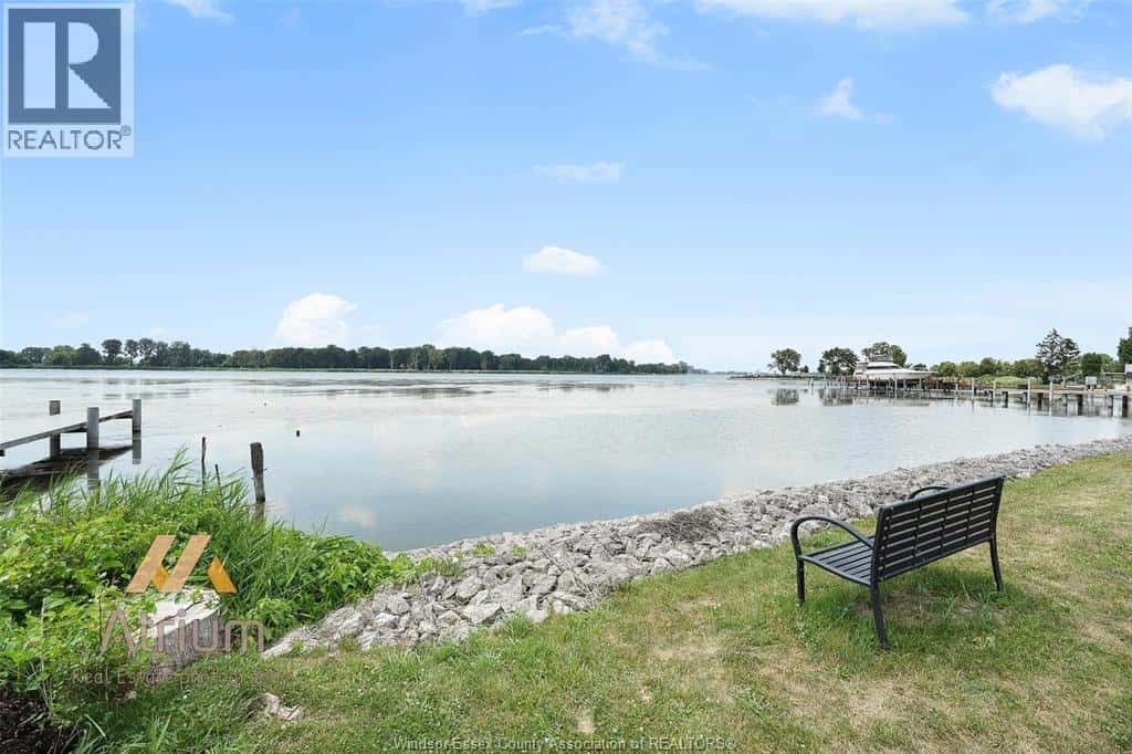 40 ADAMS LANE Unit# 410 — LaSalle, Ontario - Photo 2 of 32