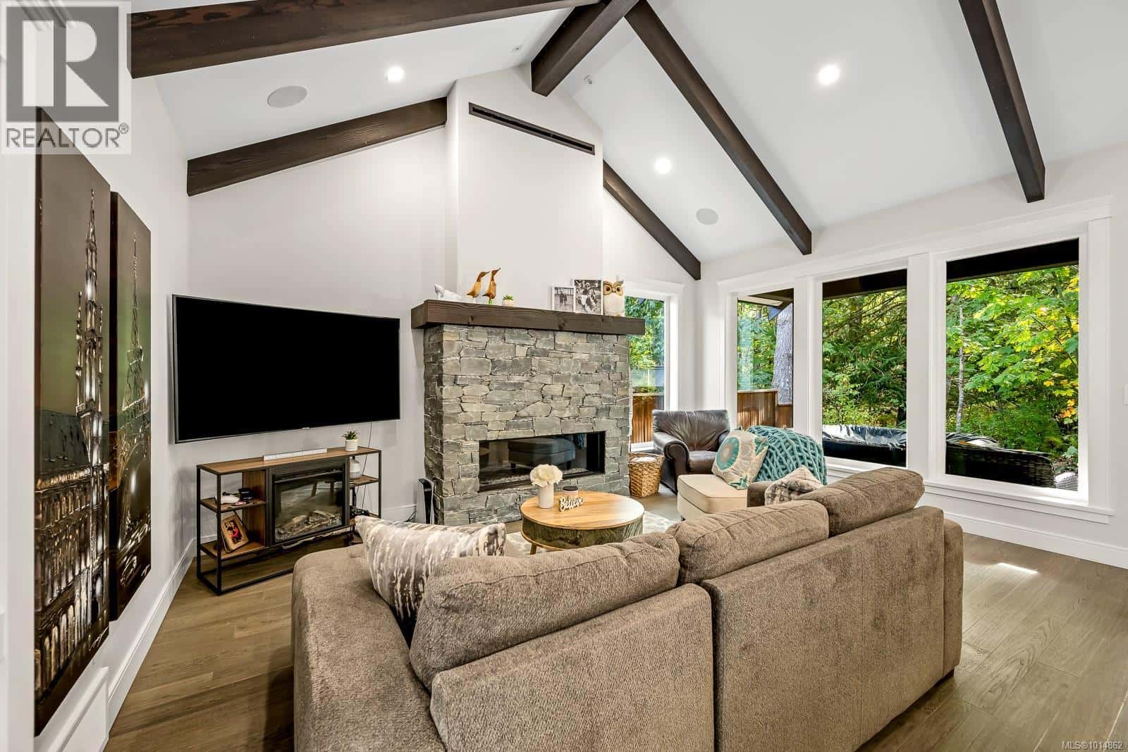 4 2880 Arden Rd — Courtenay, British Columbia - Photo 3 of 30