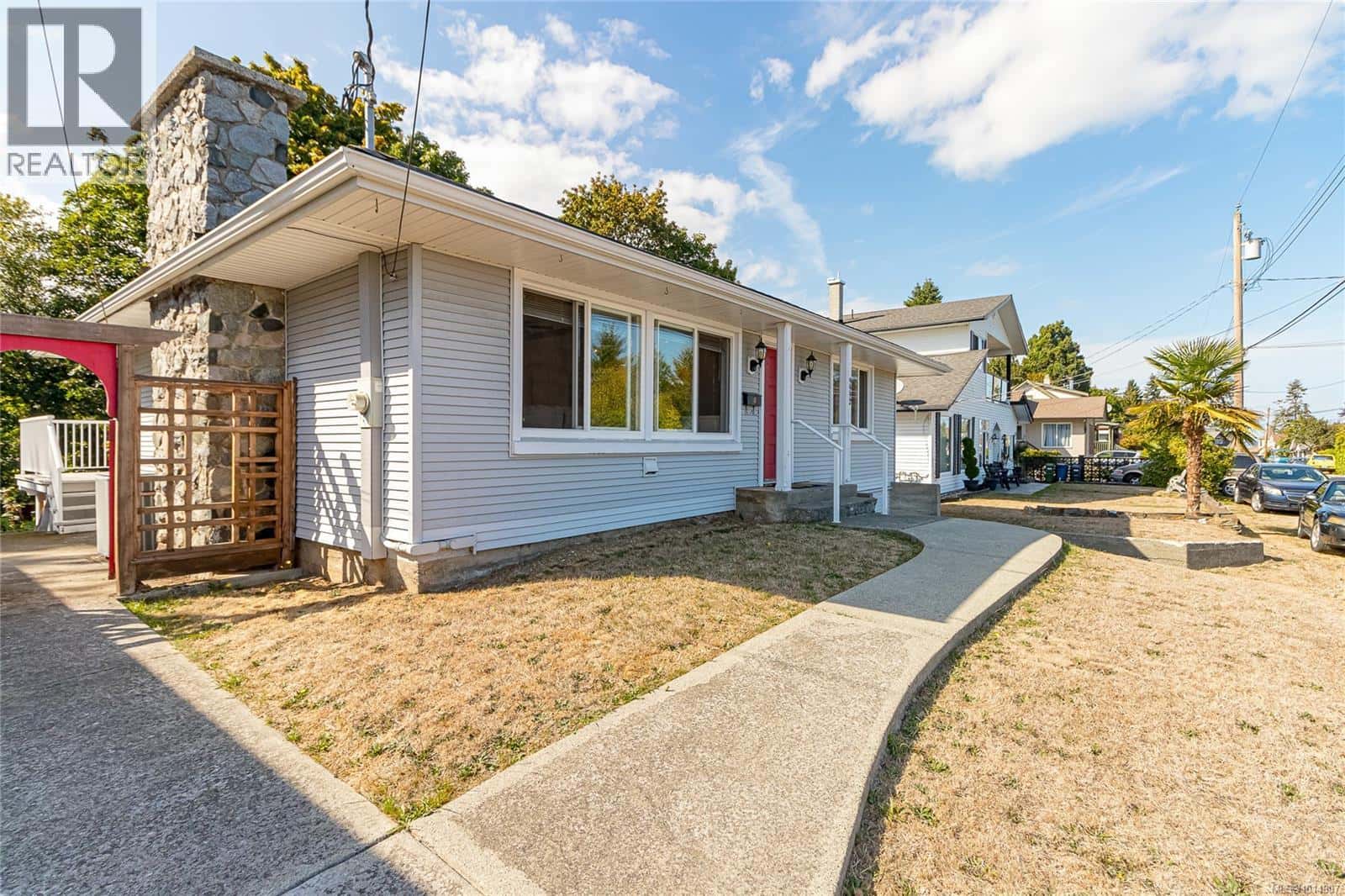 9992 Beach Dr — Chemainus, British Columbia - Photo 2 of 52