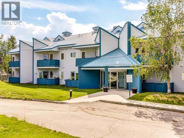 8-35 LEWES BOULEVARD — Whitehorse, Yukon - Photo 2 of 17