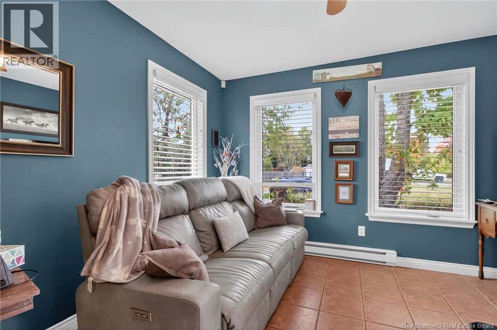 12 Briarcroft Street — Salisbury, New Brunswick - Photo 4 of 46