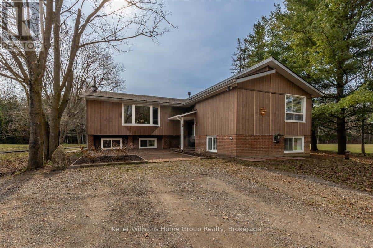 121012 DUFFERIN ROAD 5 — East Garafraxa, Ontario - Photo 4 of 50