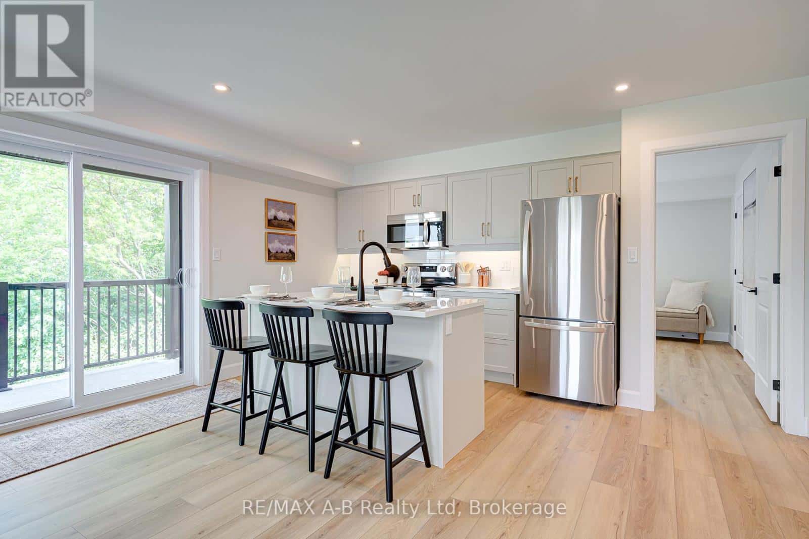 #3 - 428 QUEEN STREET W — St. Marys, Ontario - Photo 4 of 25