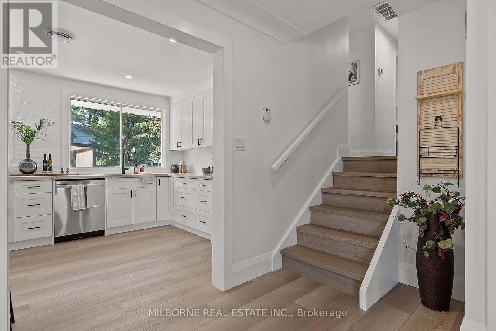 1846 NIAGARA STONE ROAD — Niagara-on-the-Lake (Virgil), Ontario - Photo 5 of 36