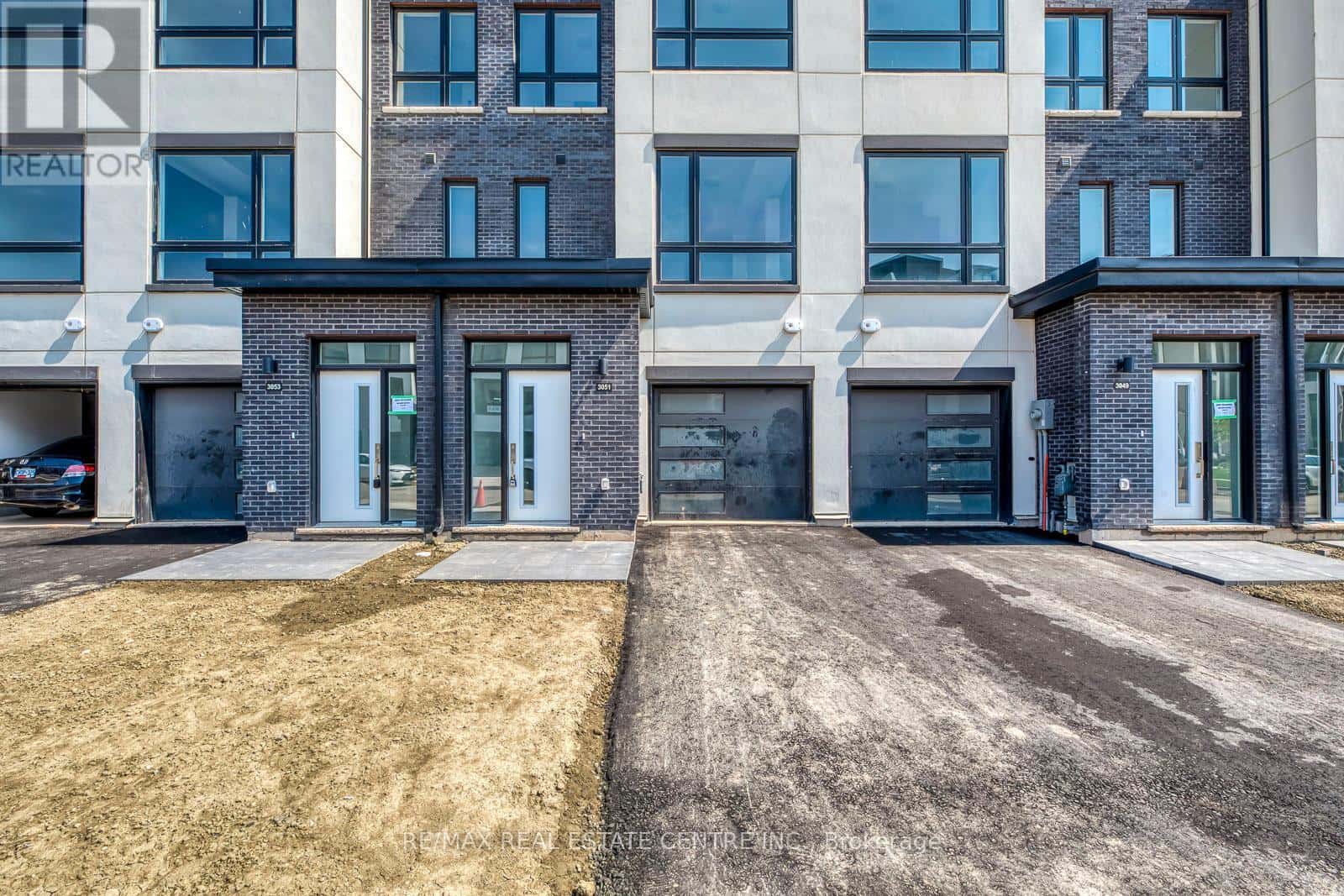 3049 Trailside Drive