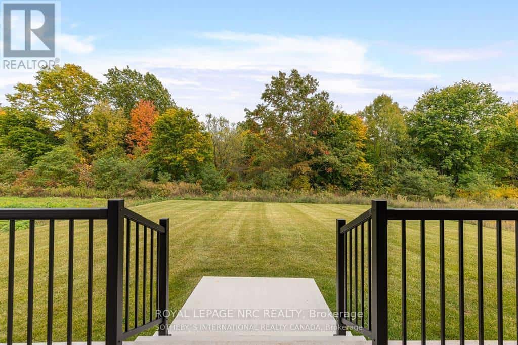 Pelham (Fenwick), Ontario — Pelham (Fenwick), Ontario - Photo 3 of 67