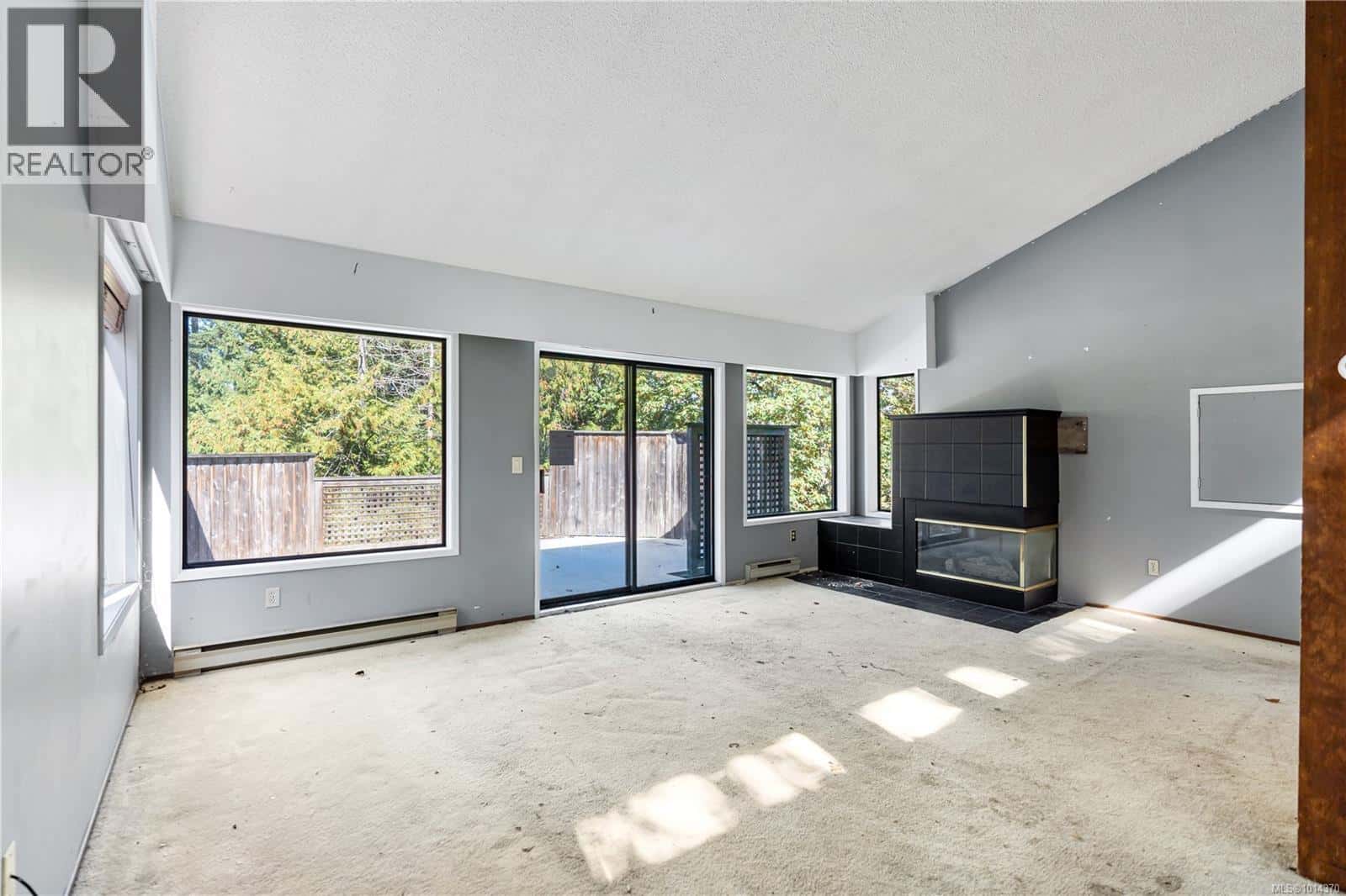 777 Cuaulta Cres — Colwood, British Columbia - Photo 2 of 27