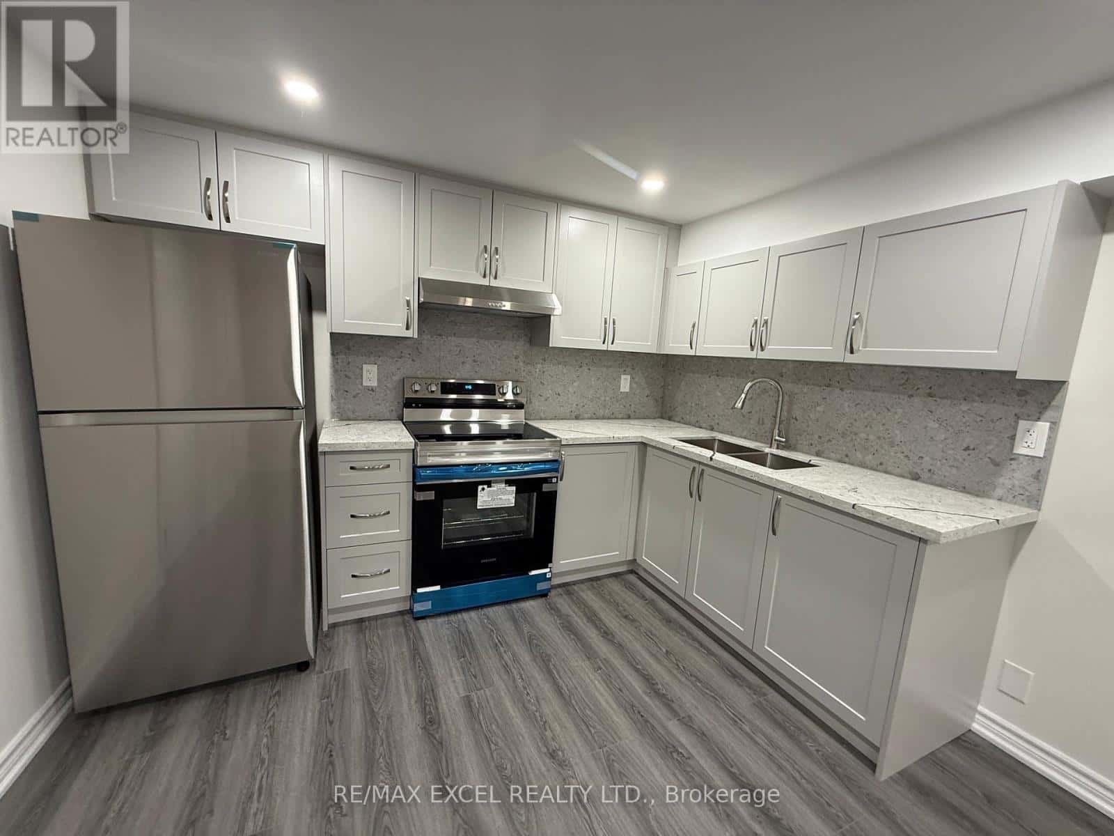 71 GRAINGER CRESCENT