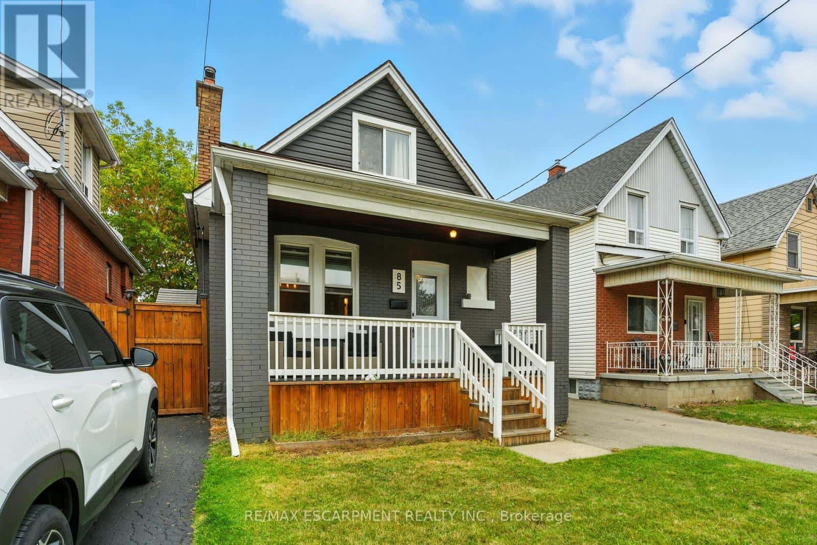 85 CROSTHWAITE AVENUE N — Hamilton (Homeside), Ontario - Photo 3 of 50