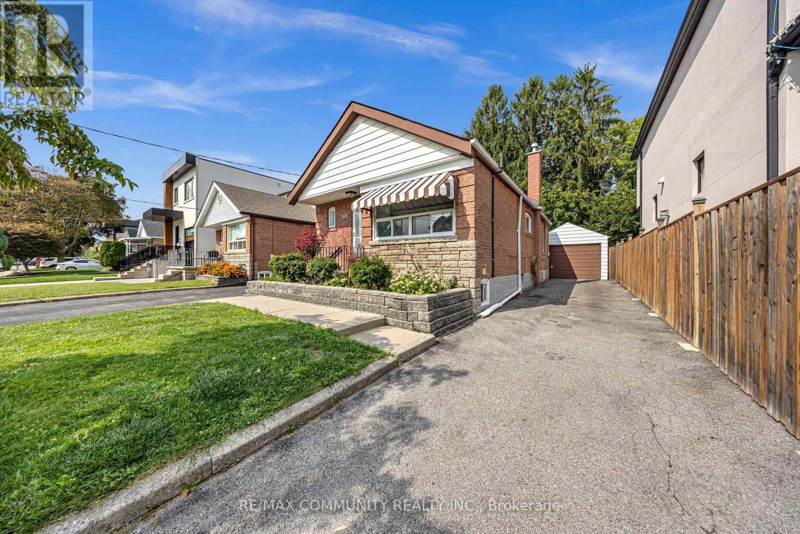 50 JOANITH DRIVE — Toronto (O'Connor-Parkview), Ontario - Photo 4 of 31