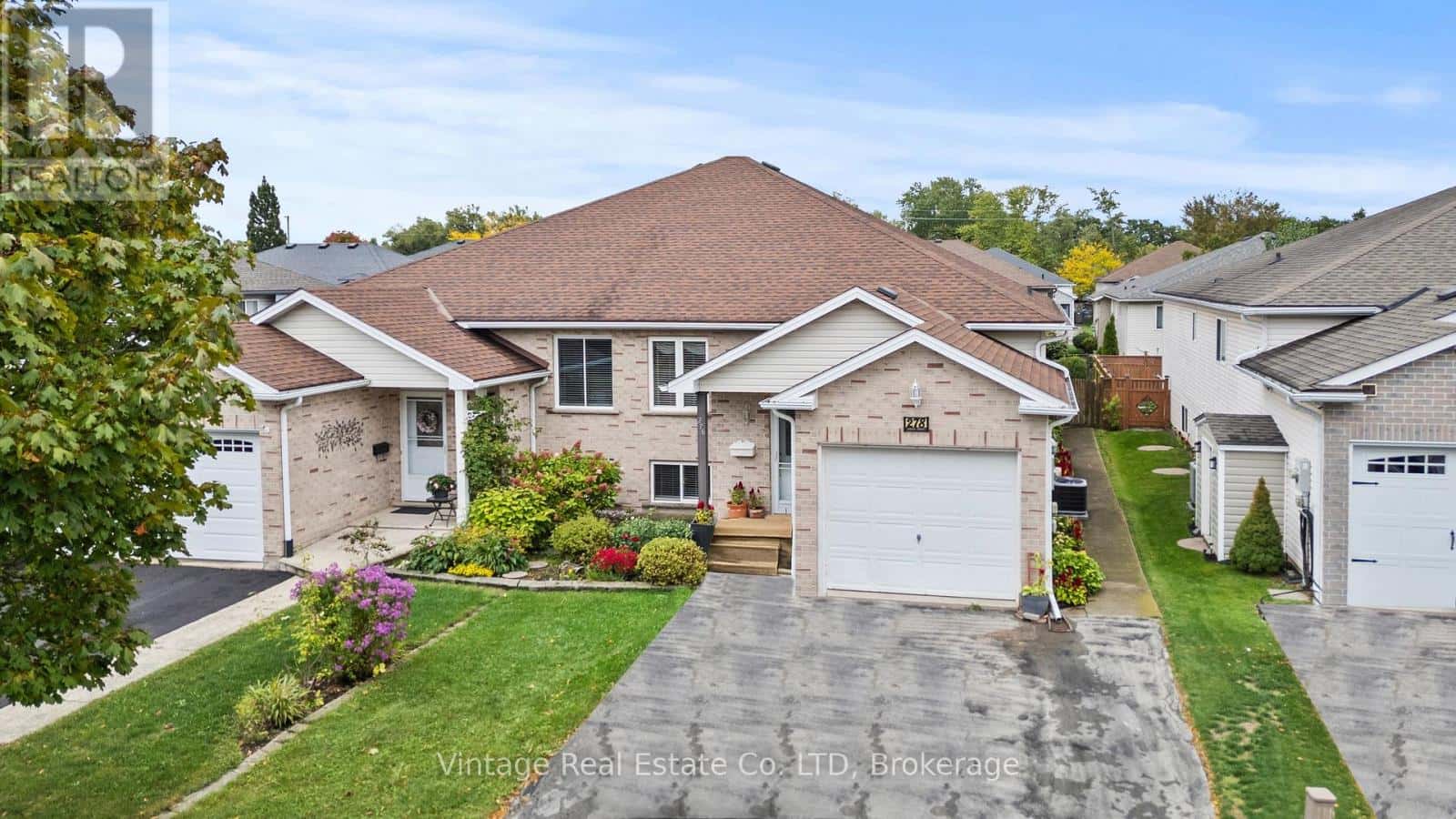 Welland (West Welland), Ontario — Welland (West Welland), Ontario - Photo 2 of 35