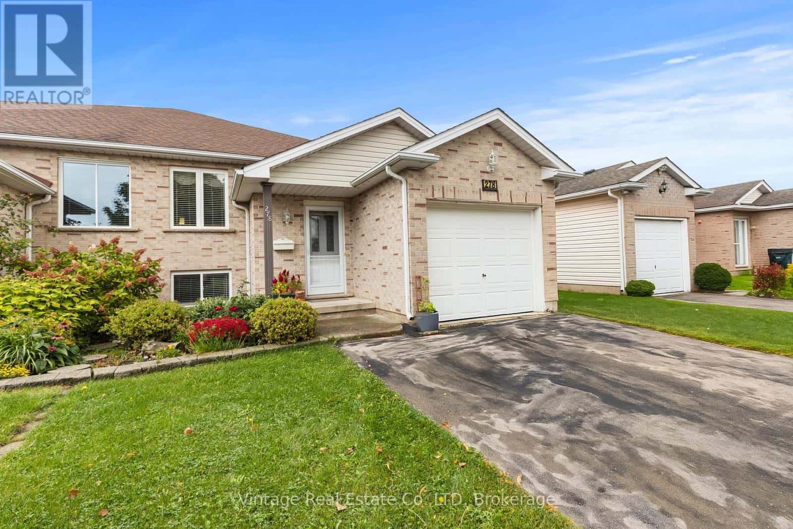 Welland (West Welland), Ontario — Welland (West Welland), Ontario - Photo 3 of 35