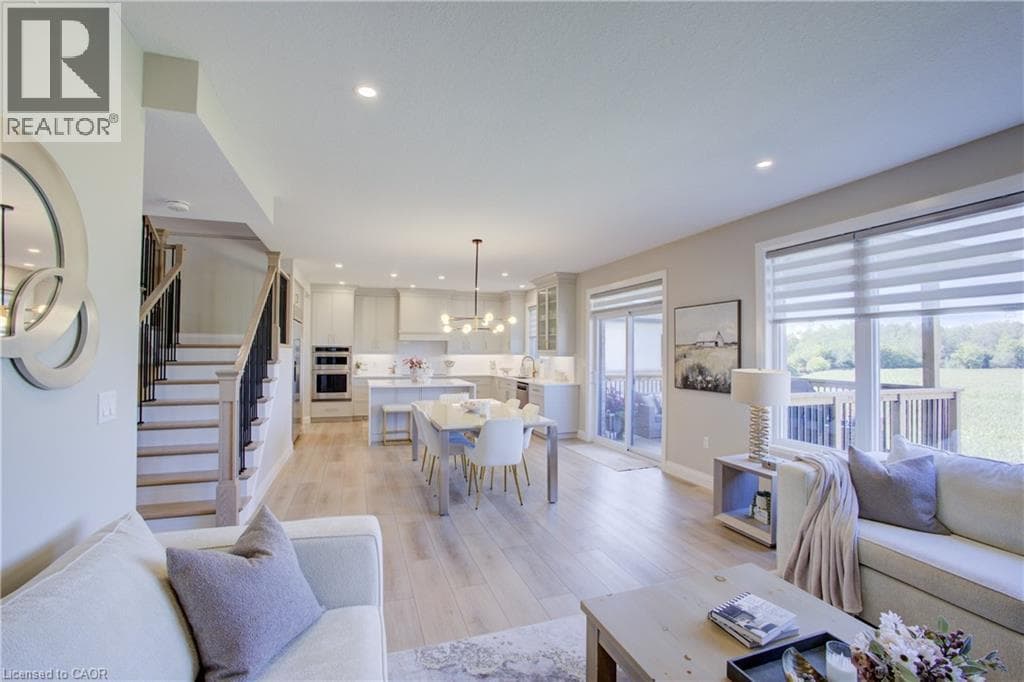 90 REA Drive — Fergus, Ontario - Main photo