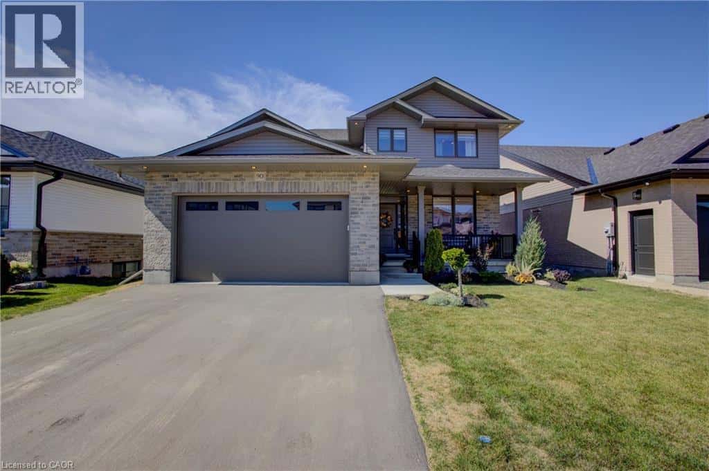 90 REA Drive — Fergus, Ontario - Photo 2 of 47