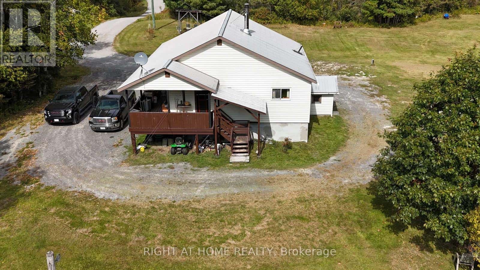 58 BELLEFEUILLE ROAD S — West Nipissing (Field), Ontario - Photo 2 of 46