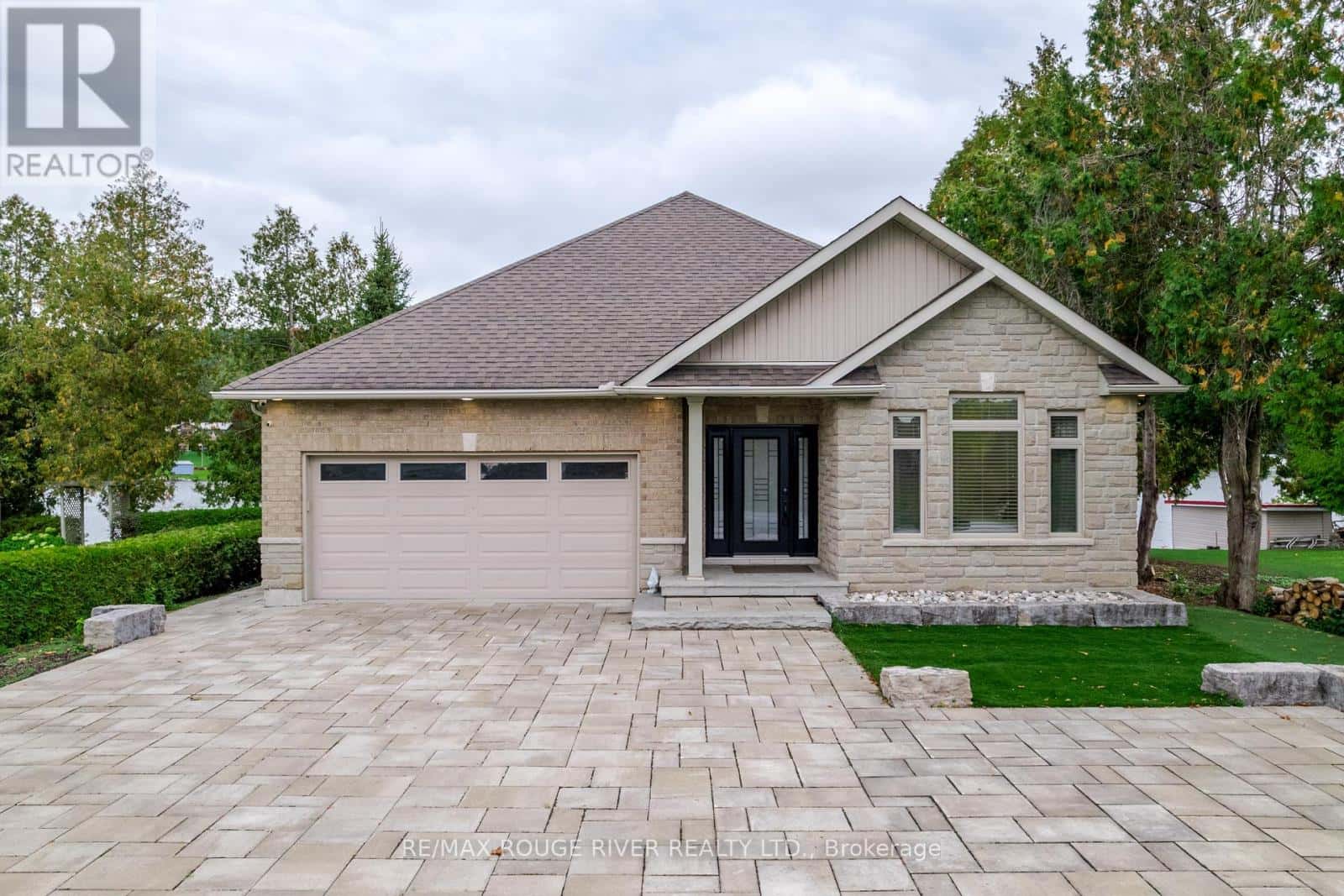 145 HOMEWOOD AVENUE — Trent Hills (Hastings), Ontario - Photo 4 of 48