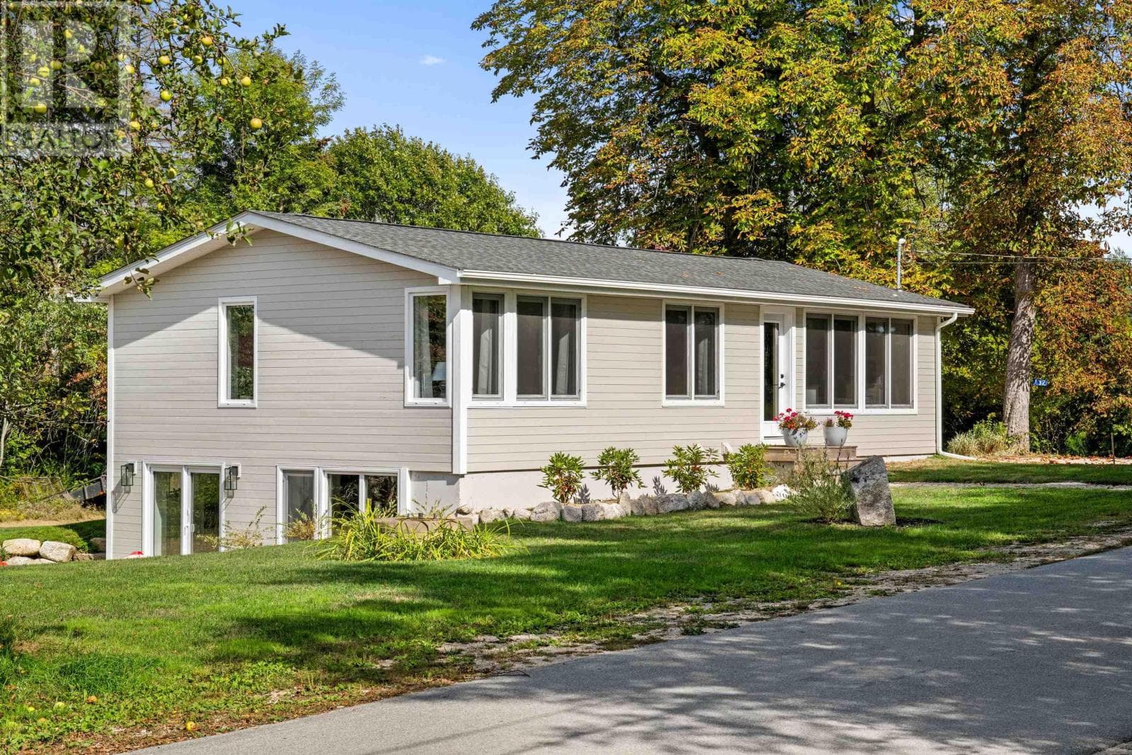 132 Regent Street — Chester, Nova Scotia - Main photo