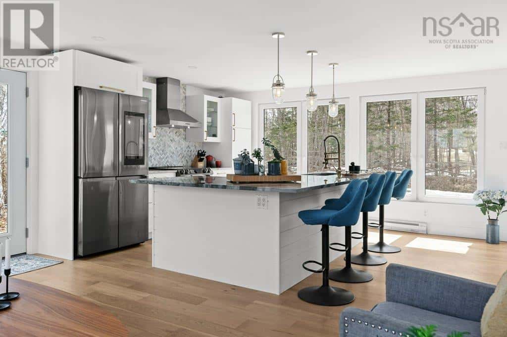 132 Regent Street — Chester, Nova Scotia - Photo 5 of 46