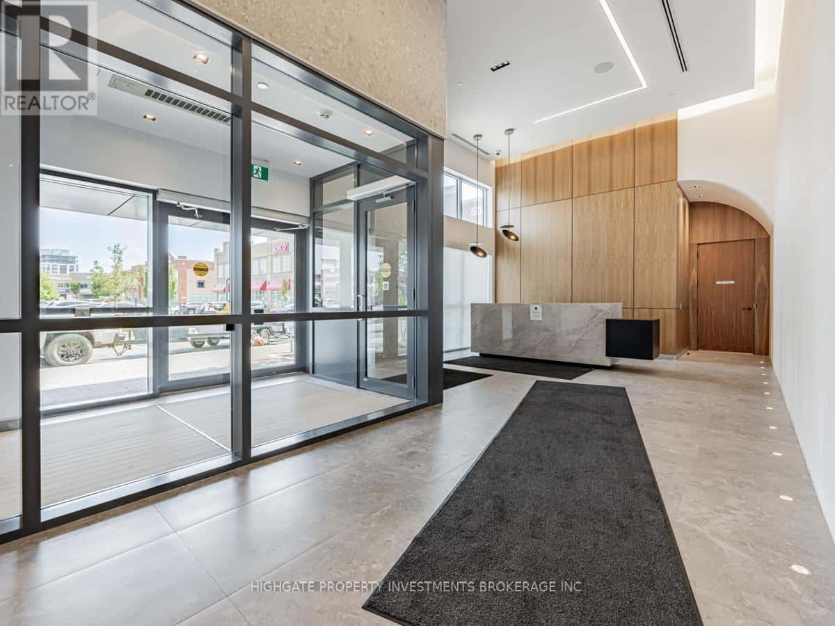 403 - 509 DUNDAS STREET — Oakville (GO Glenorchy), Ontario - Photo 2 of 35