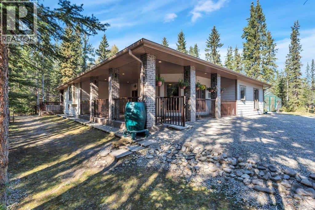 20, 4147 Highway 587 — Rural Mountain View County, Alberta - Photo 2 of 100