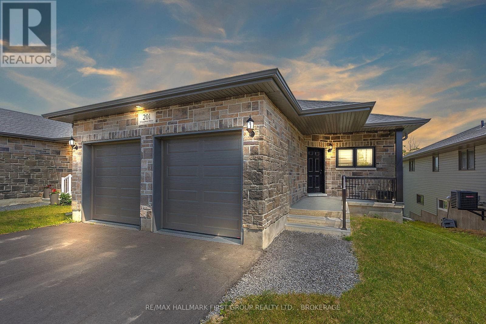 Loyalist (Odessa), Ontario — Loyalist (Odessa), Ontario - Main photo