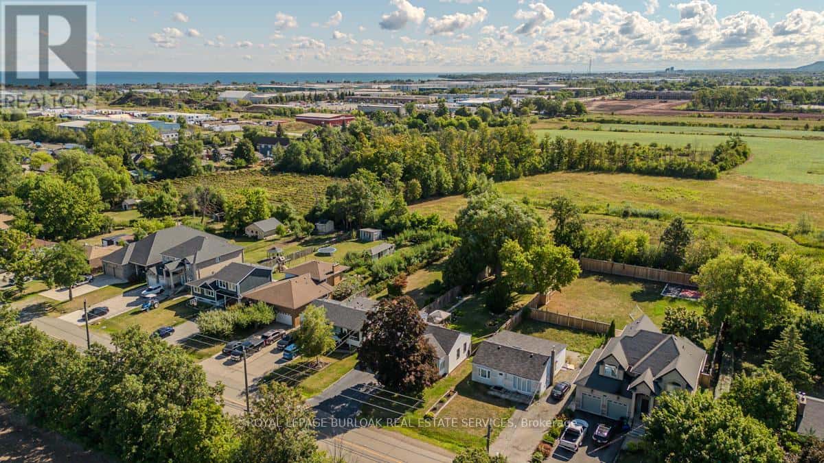 270 JONES ROAD — Hamilton (Fruitland), Ontario - Photo 3 of 50