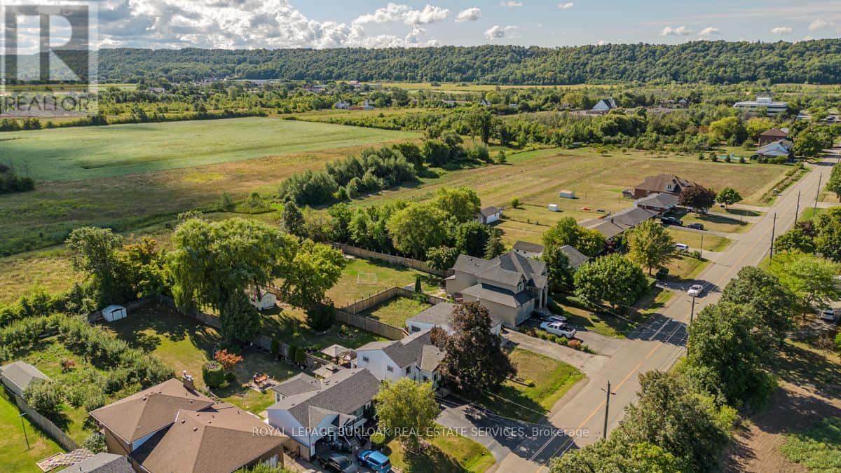 270 JONES ROAD — Hamilton (Fruitland), Ontario - Photo 2 of 50