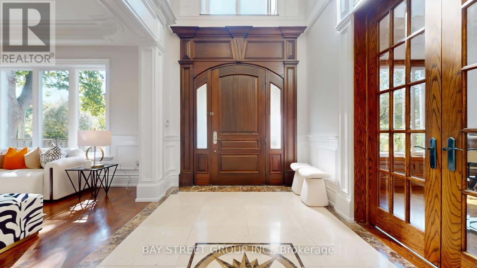 112 CENTRE AVENUE — Toronto (Newtonbrook East), Ontario - Photo 3 of 50