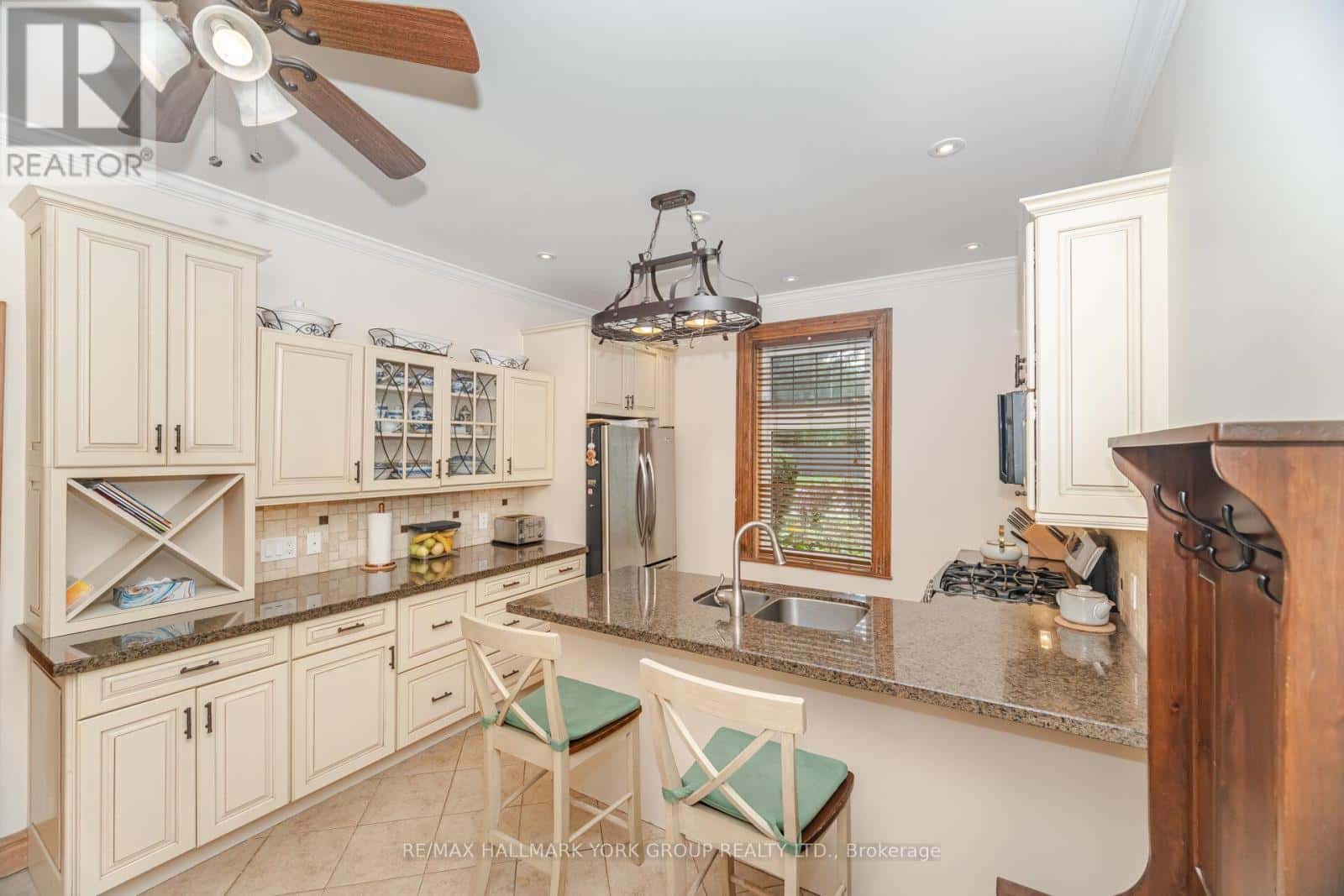 King (Schomberg), Ontario — King (Schomberg), Ontario - Photo 5 of 8