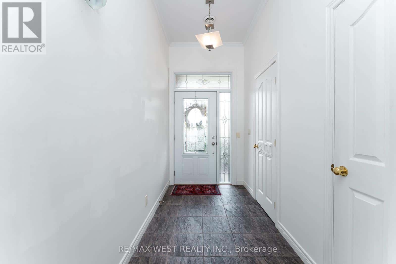 3 - 114 BROWN STREET — Norfolk (Port Dover), Ontario - Photo 5 of 50