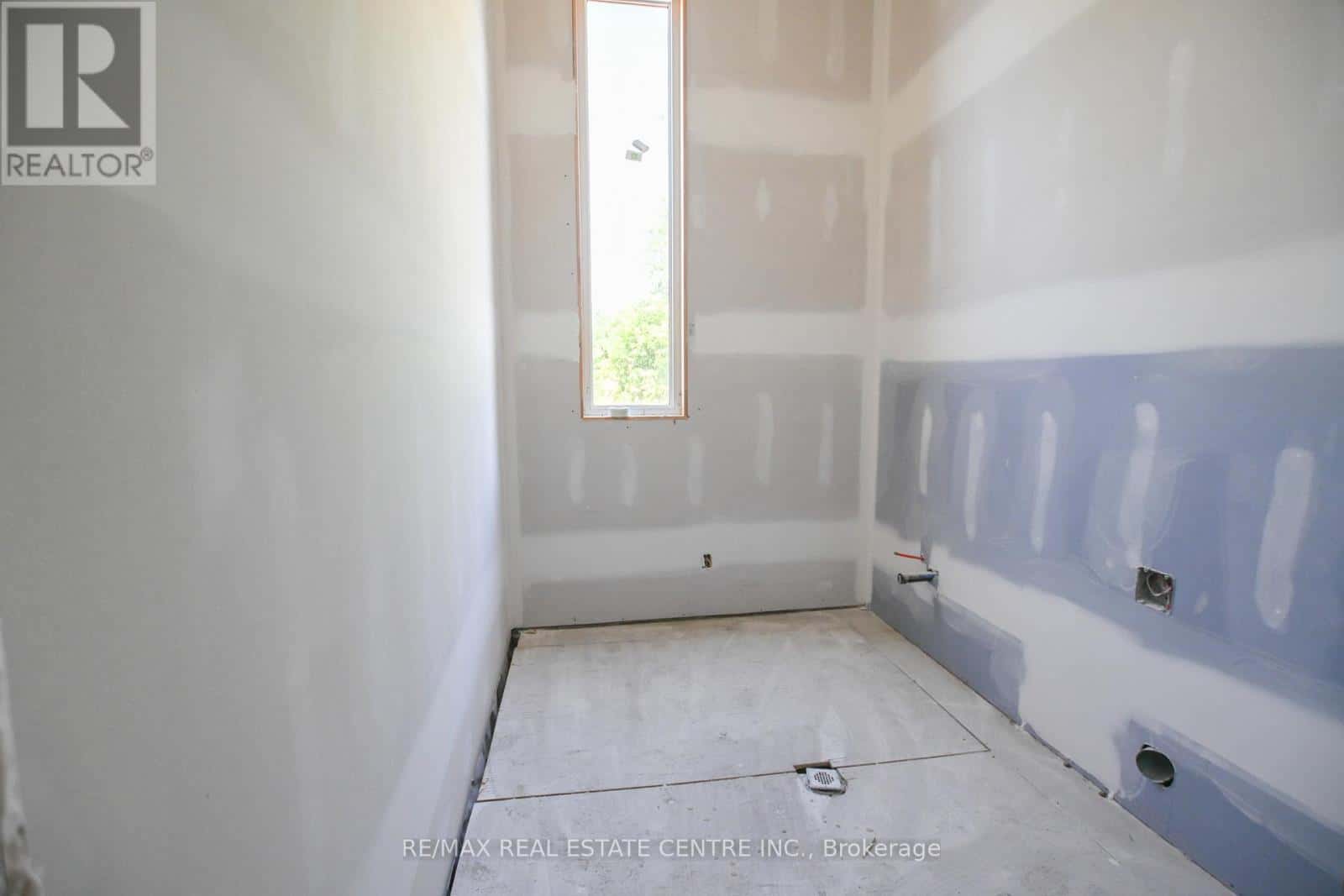 1778 CENTRAL STREET — Pickering, Ontario - Photo 4 of 38